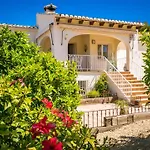Casa Pinos ヴィラ ベニッサ